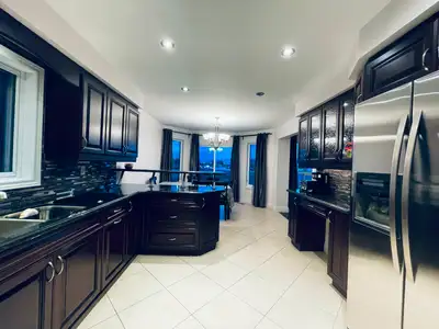 137 Macedonia Crescent