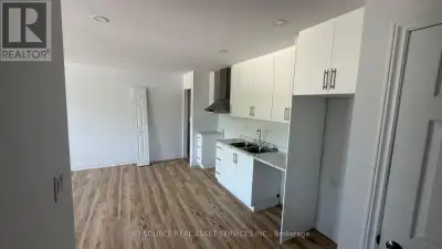 2 bedroom apartment for rent, fully renovated available immediately. First & Last month rent require...