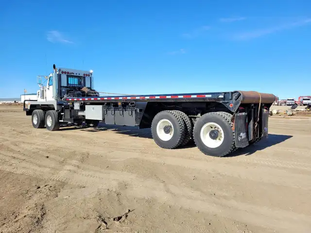 2013 WESTERN STAR 6900XD in Heavy Trucks in Saskatoon - Image 10