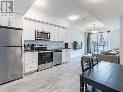 Fantastic opportunity for first time buyers. Close to the 407, schools, transit, shopping and Stouff...