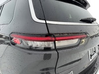 This 2025 JEEP GRAND CHEROKEE L LAREDO 4X4 has the following options Cloth Seats, Power Sunroof, Rem... (image 9)