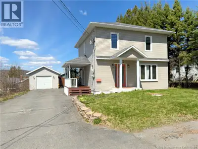 Charming 3-bedroom house, tastefully renovated throughout, with an open-concept kitchen and dining r...
