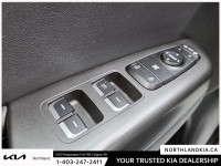 2022 Kia Sportage EX Ready for anything, from the streets of Calgary to the highways of Alberta, thi... (image 7)