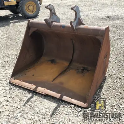 SEC 72 inch Clean Up Bucket Fits 280 Excavator Quick attach 7 1/2 inch top pin diameter 7 inch botto...