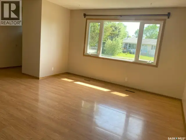 12 Mountain DRIVE Carlyle, Saskatchewan in Houses for Sale in Regina - Image 13