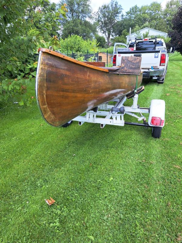 16' cedar Canoe w/trailer, Open to Trades in Canoes, Kayaks & Paddles in London - Image 2