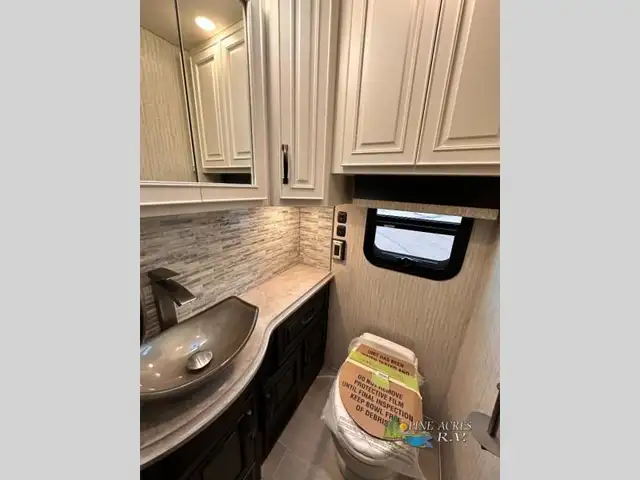 2025 Newmar Dutch Star 4325 Diesel Pusher in RVs & Motorhomes in Moncton - Image 84