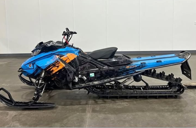 APPLY NOW: https://www.ridecollective.ca/get-pre-approved 2021 SKIDOO SUMMIT SP 165 850 850cc engine...