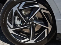 Now available at Guelph Hyundai, this feature-packed 2025 Hyundai Sonata Preferred-Trend AWD combine... (image 7)