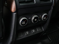 This 2023 Land Rover Defender 110 P400 X is a premium SUV built for confident travel in every season... (image 9)