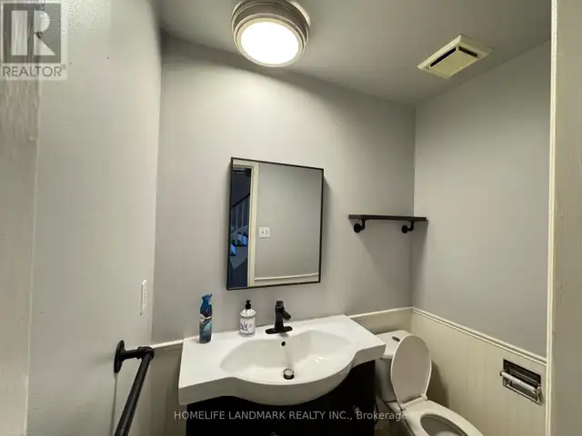 23 WALLACE DRIVE Barrie (Northwest), Ontario in Long Term Rentals in Barrie - Image 4