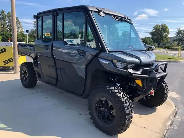 2024 CAN AM DEFENDER MAX LIMITED HD10 (FINANCING AVAILABLE) in ATVs in Strathcona County - Image 5