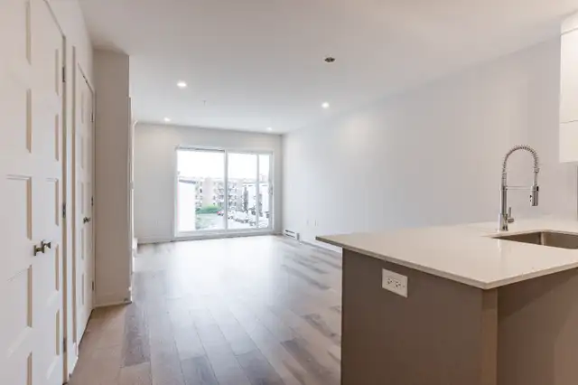 3 1/2 NEUF et SPACIEUX, Metro Pie-IX (1er mois GRATUIT) in Long Term Rentals in City of Montréal - Image 2