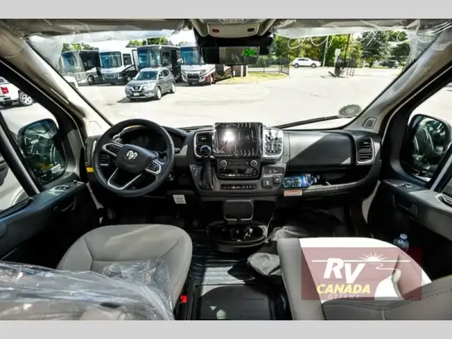 2025 Roadtrek Roadtrek Zion Slumber in RVs & Motorhomes in Ottawa - Image 7