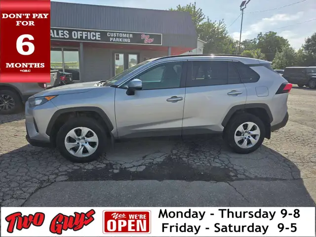 2021 Toyota RAV4 LE AWD Back Up Camera