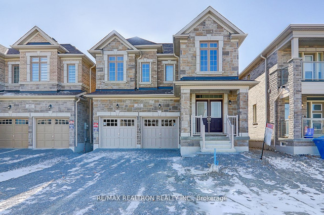 5 Bedroom 5 Bths located at Tenth Line & Mckean Dr. in Houses for Sale in Markham / York Region