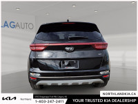 2022 Kia Sportage EX Ready for anything, from the streets of Calgary to the highways of Alberta, thi... (image 2)