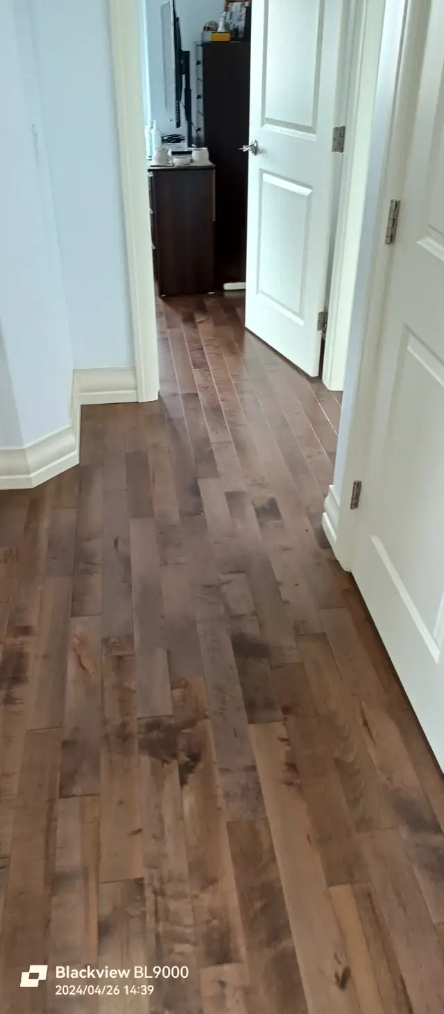 Flooring installer, Vinyl plank, Hardwood, repair flooring, in Renovations, General Contracting & Handyman in Calgary - Image 6