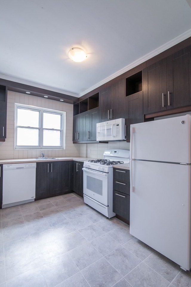 6210 Avenue Deacon 6210 Chemin Deacon — photo 2