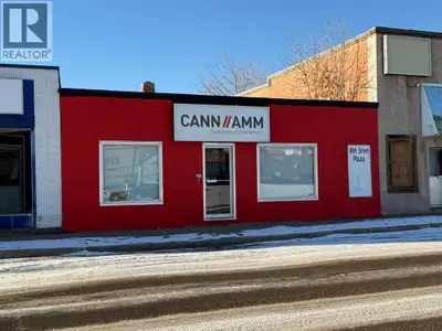 Opportunity for the beginning office looking for a small furnished space to keep the initial set up...