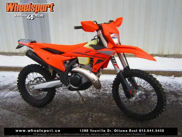2025 KTM 250 XC-W in Dirt Bikes & Motocross in Ottawa - Image 2