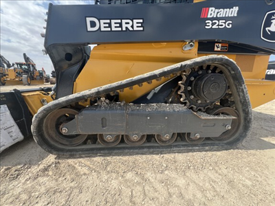 2023 John Deere 325G in Heavy Equipment in Winnipeg - Image 6