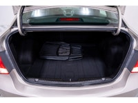 La Chevrolet Cruze 2014 est une berline compacte qui se distingue par sa fiabilité, son efficacité é... (image 8)