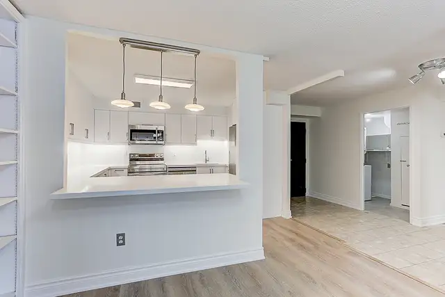 188 Spadina Ave - 405 in Long Term Rentals in City of Toronto - Image 7