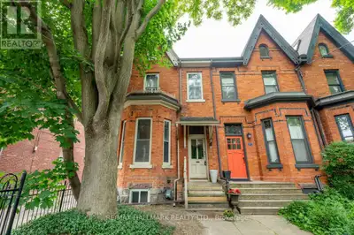 MAIN & UPPER - 370 SACKVILLE STREET Toronto (Cabbagetown-South S