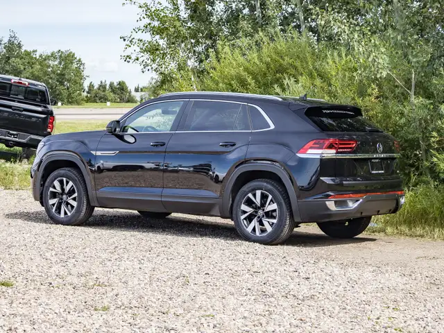 2020 Volkswagen Atlas Cross Sport Comfortline 2.0 Tsi in Cars & Trucks in Edmonton - Image 7