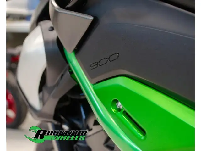 2025 Kawasaki Z900 in Street, Cruisers & Choppers in Ottawa - Image 14