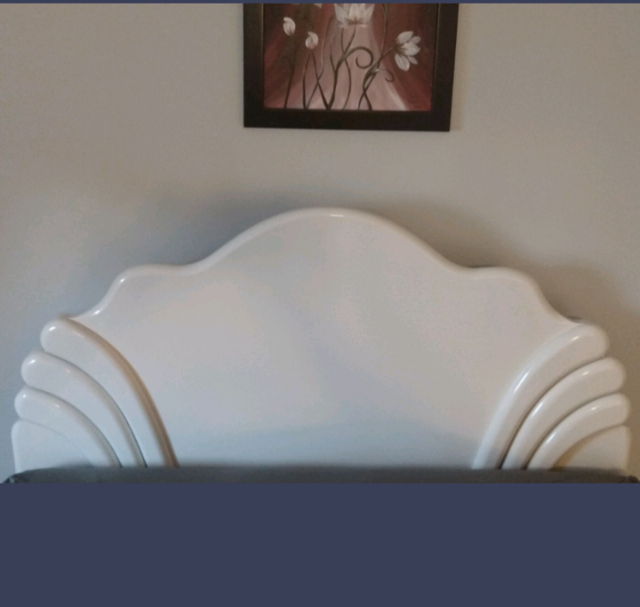 Italian designer bedroom suite in Dressers & Wardrobes in Oakville / Halton Region - Image 4