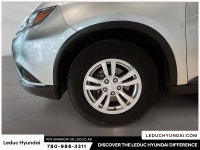 2020 Mitsubishi Outlander ES Experience the Mitsubishi Outlander ES with just 114610 km, finished in... (image 6)