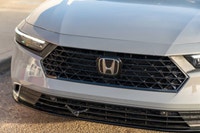 Trip Computer,Remote Engine Start,Power Passenger Seat,Heated Steering Wheel,Power Mirror(s),LED Hea... (image 2)