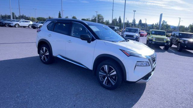 2021 Nissan Rogue Platinum | AWD | Leather | Sunroof in Cars & Trucks in Prince George - Image 2