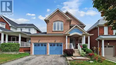 Welcome to 24 Ian Dr in South Keswick. Kitchen features Modern Cabinet, Granite Countertops and Cera...