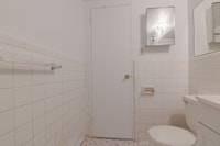 Akelius studio apartment for rent. Located near ave Mont-Royal in the Plateau Mont-Royal neighborhoo... (image 2)