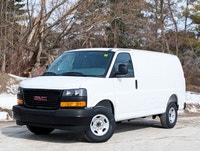 Powerful 4.3L Gas V6 engine | Equipped with traction and stability control | Includes block heater f... (image 1)
