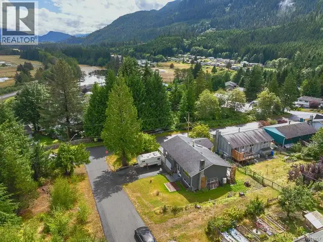 170 Seaview St Sayward, British Columbia in Houses for Sale in Campbell River - Image 5