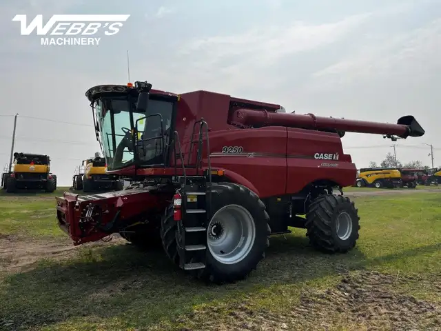 2024 Case IH 9250 Combine in Farming Equipment in Fort St. John - Image 13