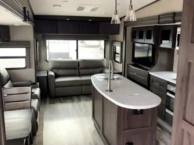 2021 GRAND DESIGN REFLECTION 367BHS (FINANCING AVAILABLE) in Travel Trailers & Campers in Cambridge - Image 5