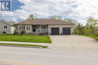 6217 TOWNSEND Line Forest, Ontario