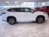 Looking for a reliable and spacious midsize SUV? This 2023 Toyota Highlander XLE AWD is an excellent... (image 4)