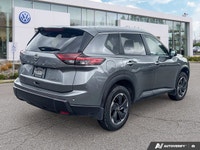 Panoramic views and all-weather capability define this exceptional 2024 Nissan Rogue SV Moonroof. Th... (image 4)