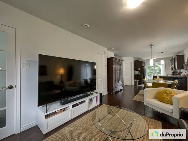 $929,000 - Triplex for sale in Trois-Rivières (Pointe-Du-Lac) — photo 2