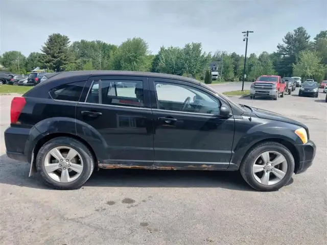 2010 Dodge Caliber Express in Cars & Trucks in Drummondville - Image 11