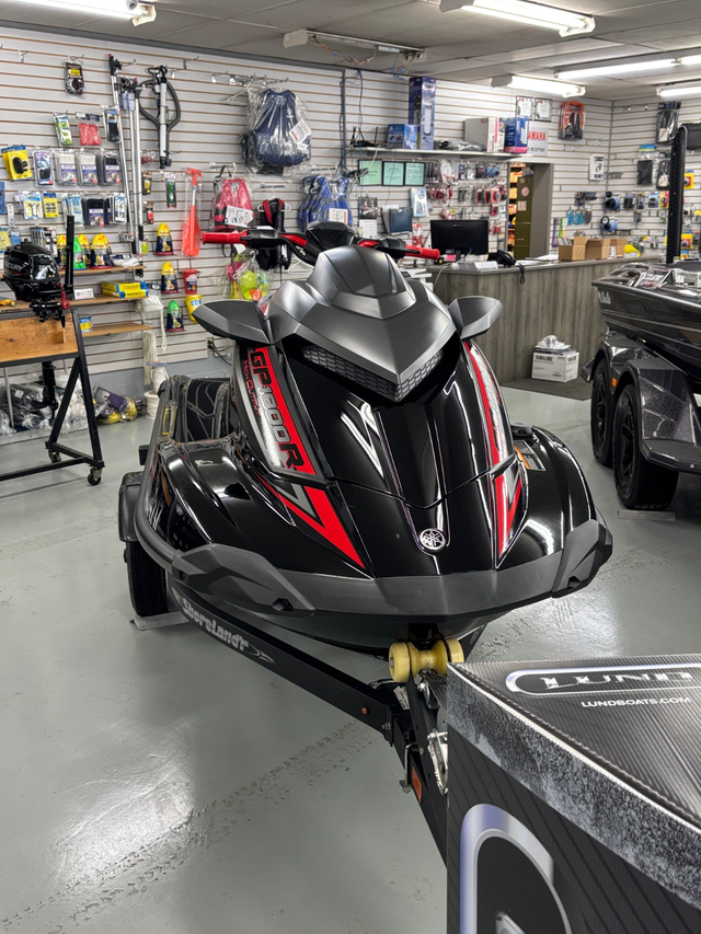 2021 Yamaha Waverunner GP 1800 in Personal Watercraft in Hamilton - Image 4