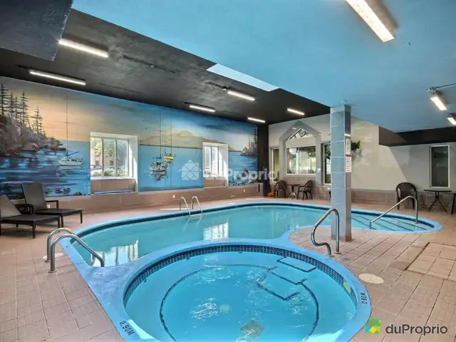 Condo en face du Lac Memphrémagog à Magog in Quebec in Canada - Image 7
