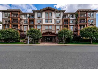 This spacious 2-bedroom, 2-bathroom condo offers a large open-concept floor plan designed for comfor...