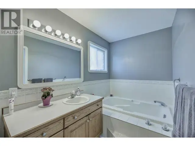 45 HARBOUR KEY Drive Osoyoos, British Columbia in Houses for Sale in Penticton - Image 20